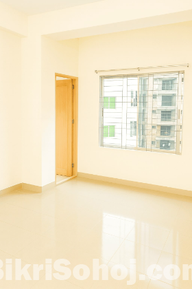 1200 SqF Well-Maintained South-Facing Apartment—ECB Chattor